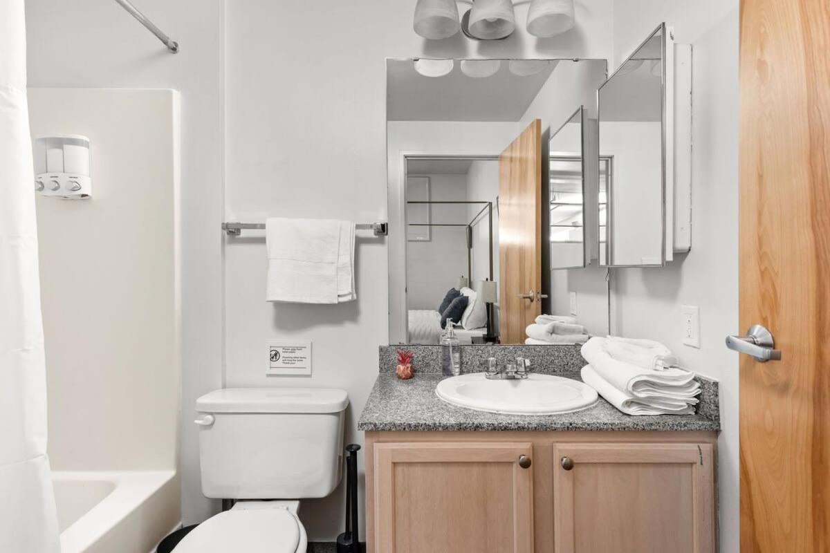 Modern Downtown Apartment 2Br 2Ba By Cozysuites Indianapolis Luaran gambar